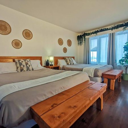 Мотель Lofts Fleuve Et Montagnes Сент-Анн-де-Бопре Экстерьер фото