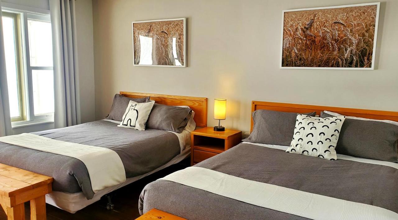 Мотель Lofts Fleuve Et Montagnes Сент-Анн-де-Бопре Экстерьер фото