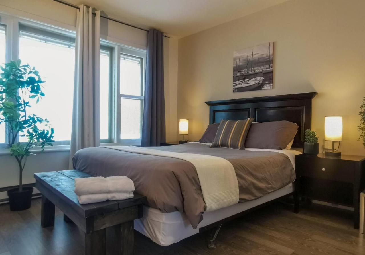 Мотель Lofts Fleuve Et Montagnes Сент-Анн-де-Бопре Экстерьер фото
