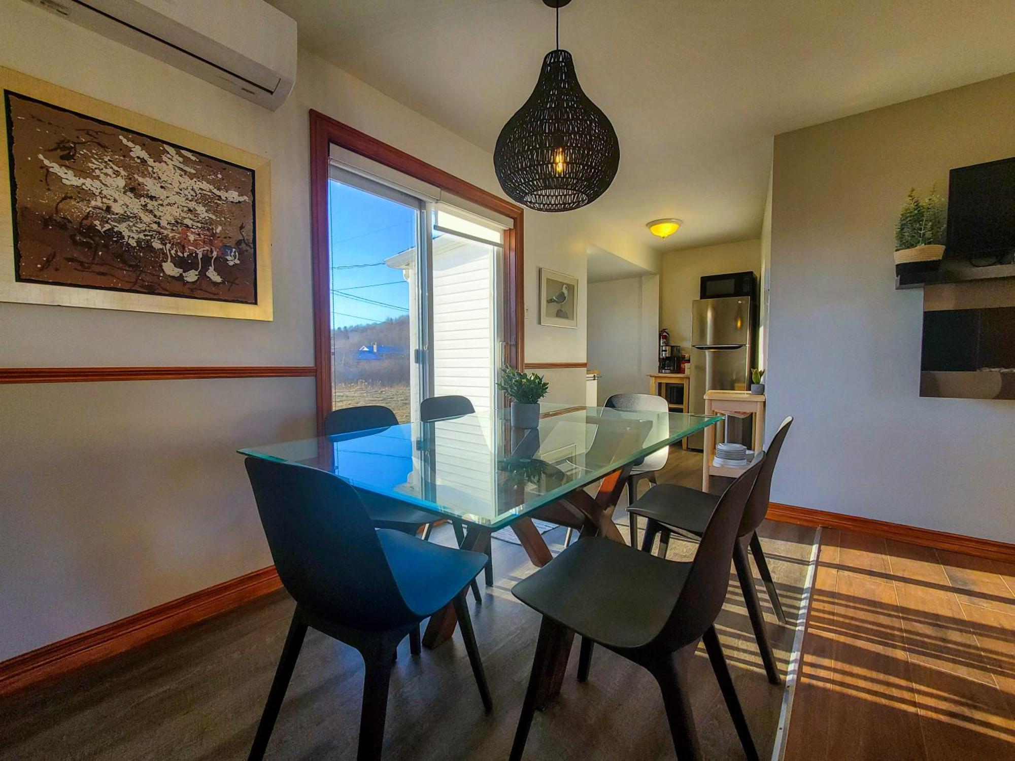 Мотель Lofts Fleuve Et Montagnes Сент-Анн-де-Бопре Экстерьер фото